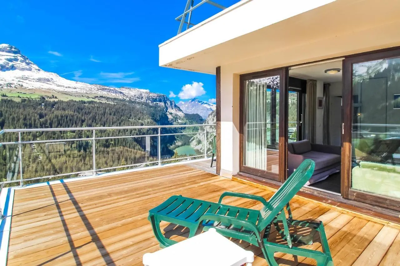 דירה פליין Penthouse 3-Bedroom Apartment, Mountain Views, Large Terrasse, Piste Access