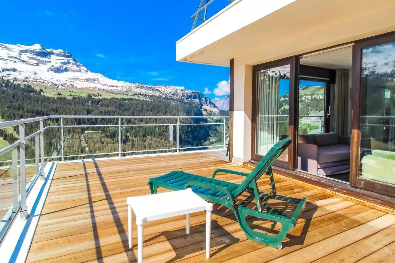 פליין Penthouse 3-Bedroom Apartment, Mountain Views, Large Terrasse, Piste Access