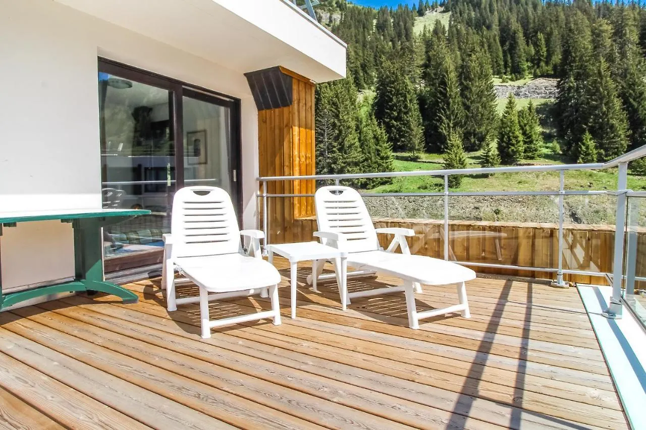 דירה פליין Penthouse 3-Bedroom Apartment, Mountain Views, Large Terrasse, Piste Access